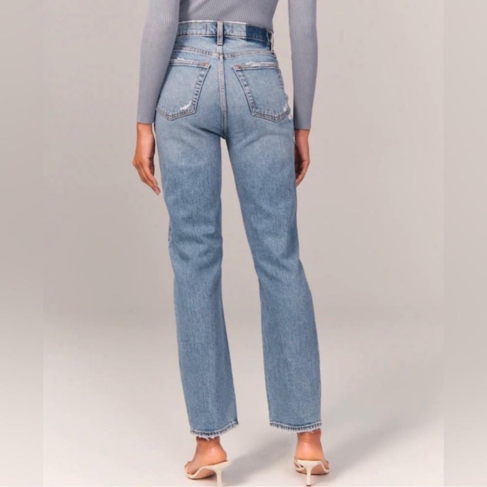 Abercrombie & Fitch Light Blue High-Rise Distressed Straight Jeans - Picture 2 of 13